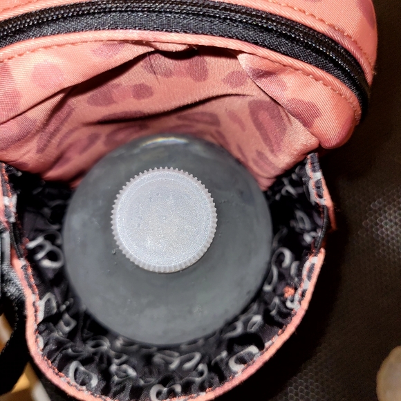 Camp Gladiator Crossbody Water Bottle Sling Carrier with Chain Strap - Picture 9 of 13